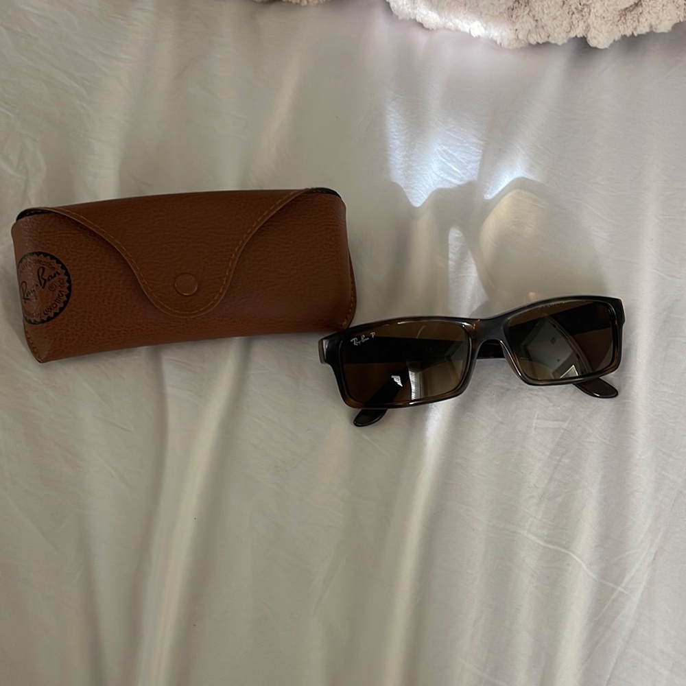 Ray-Bans polarized sunglasses